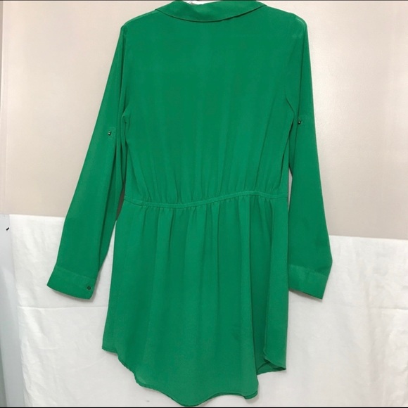 Naked Zebra Green Collared Full Sleeve
Flowy Dress - Picture 8 of 9